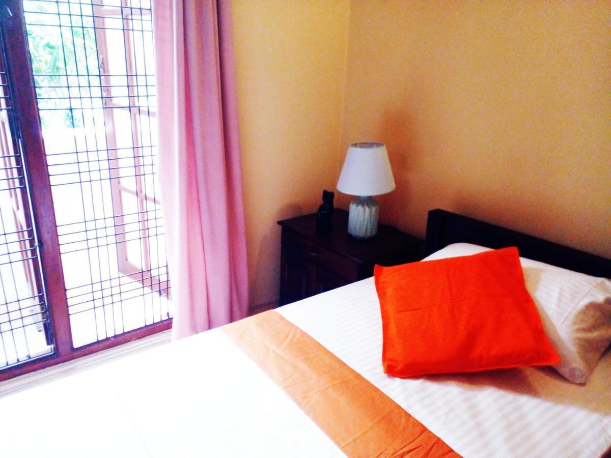 The Tourist Balcony Apartment Negombo Luaran gambar